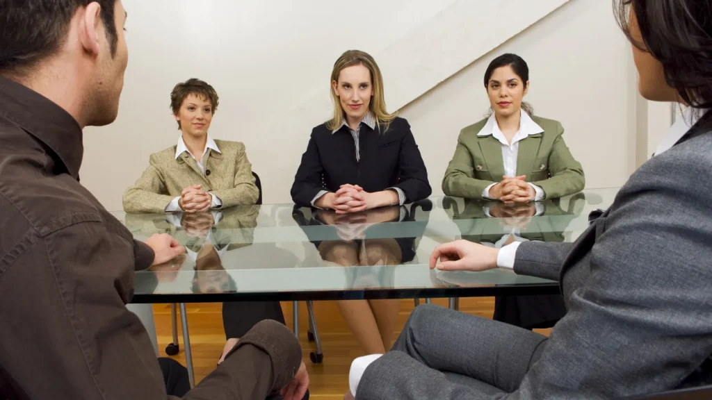 Conciliación decisoria para resolver controversias contractuales de forma eficiente